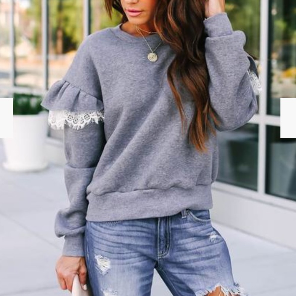 🆕Emotional Appeal Ruffle Lace Sweatshirt. Size S✨ - Picture 2 of 5